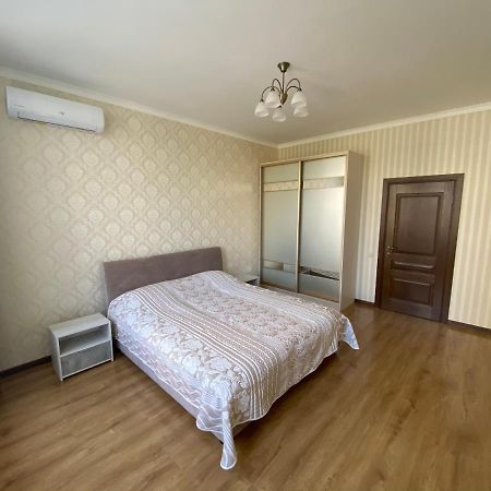 Квартира На Французькому Бульварі Біля Моря Та Інституту Філатова Одеса Eksteriør billede